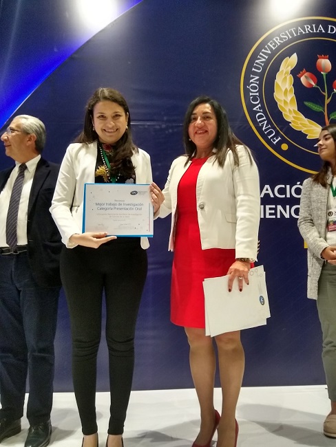 Entrega de Beca – 5to Encuentro Nacional de Semilleros de Investigación Ciencias de la Salud FUCS